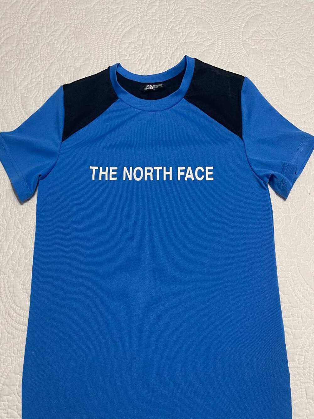 The North Face Boy’s L FlashDry UPF 50+ Short Sleeve Blue/Black